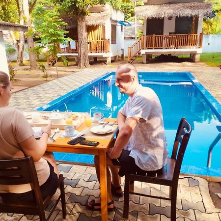 Edward'S Bungalow タンガラ エクステリア 写真